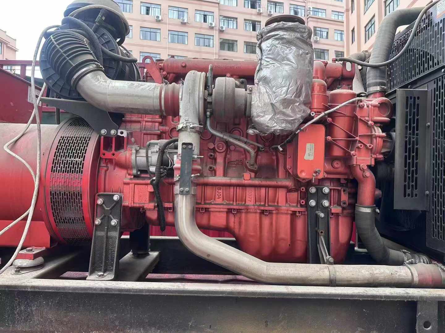 英德如何选择适合 600kW 柴油发电机组的过载保护器？
