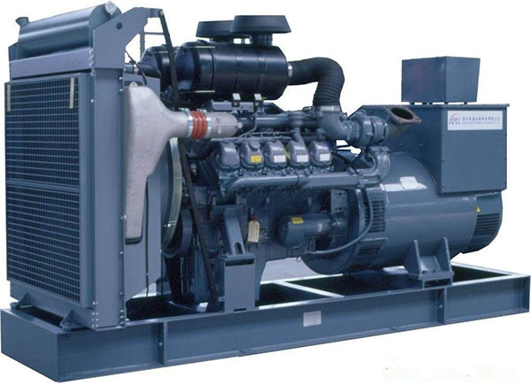 英德干接点的信号通断时间是如何确定的？